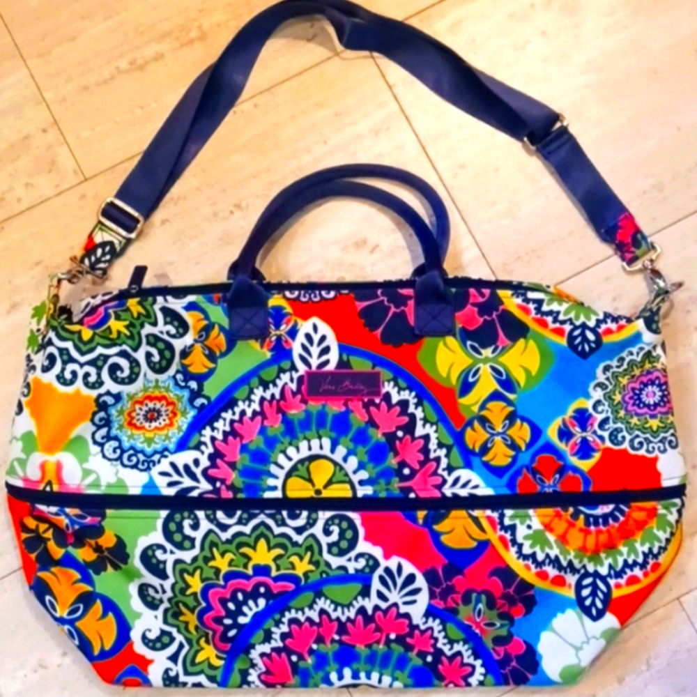 Vera Bradley Gorgeous Multi-Colored Design Print Oversized Travel/Weekender Bag